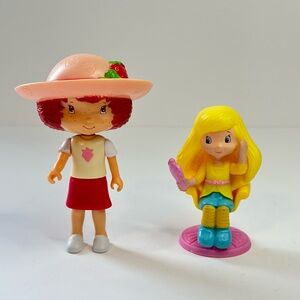 Lot 2 Strawberry Shortcake Figures Dolls 2011 McDonald Happy Meal